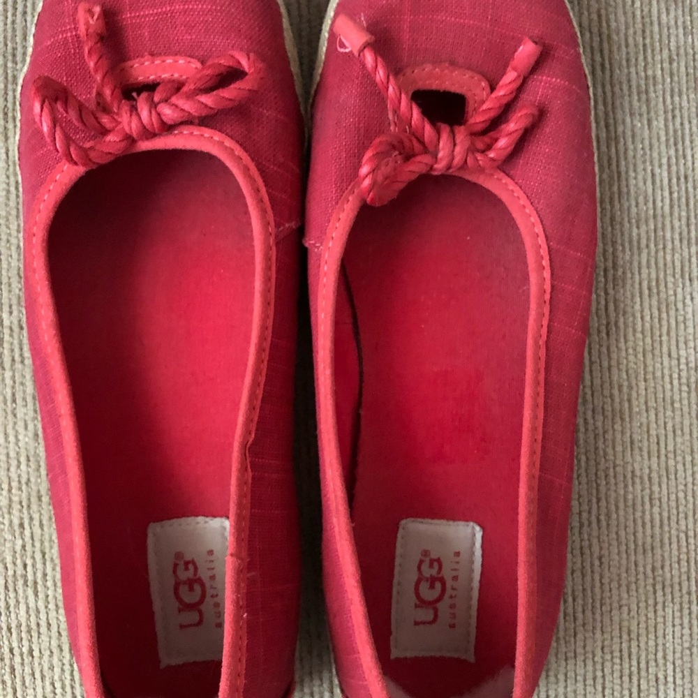 Uggs flats